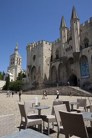 039 Avignon, Notre Dame des Domes Kathedraal.jpg